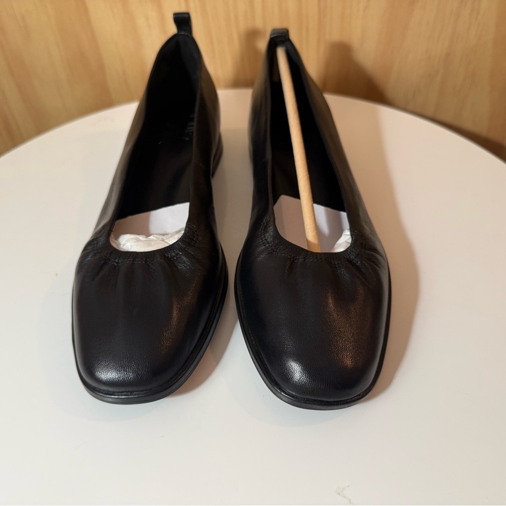 Naturalizer Elegant Black Loafers